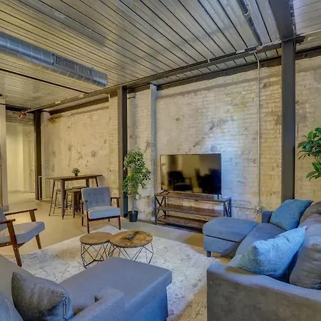 Spotless 1Bd Near Historic Pabst Brewery - Fiserv